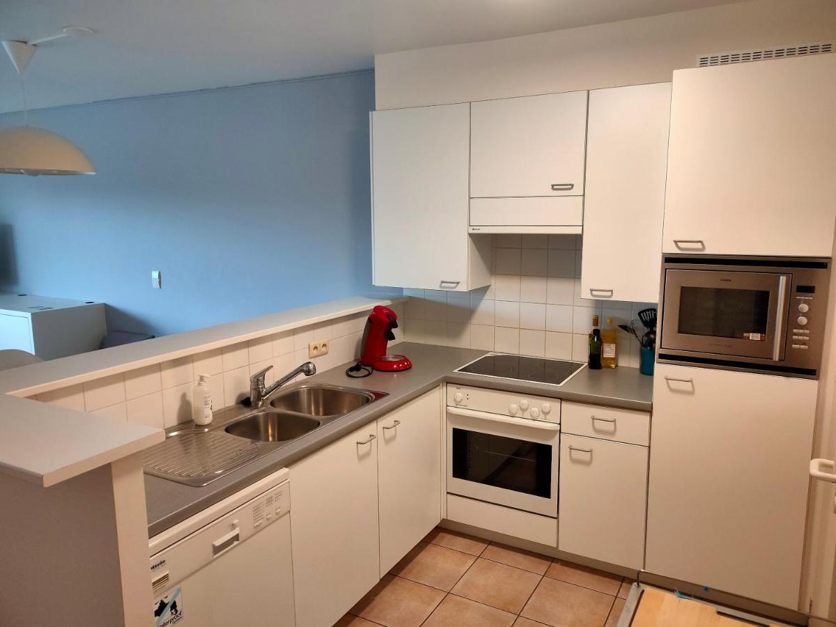 Zongericht Appartement Met Zicht Op De Jachthaven Ostende Exterior foto